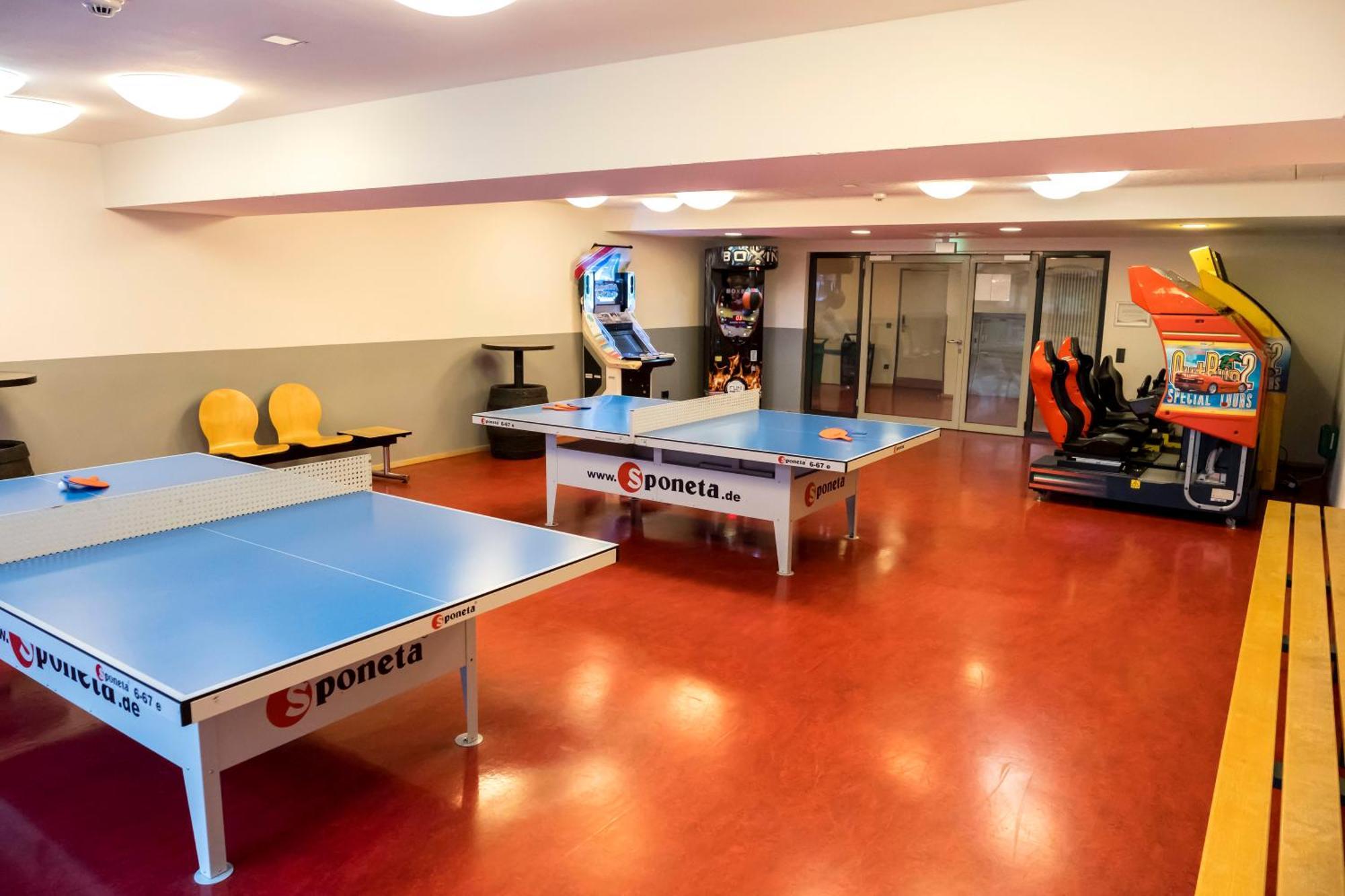 Jugendherberge Hamburg Horner Rennbahn ภายนอก รูปภาพ