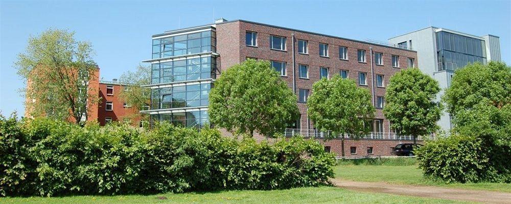 Jugendherberge Hamburg Horner Rennbahn ภายนอก รูปภาพ